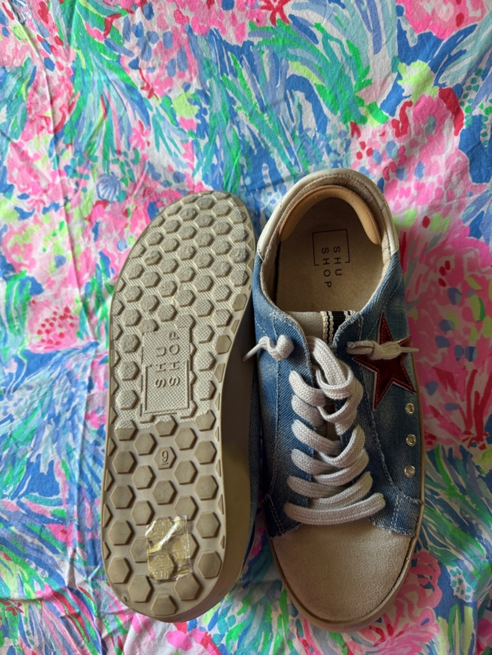 ShuShop Denim Sneakers with Red Star Accent - Picture 4 of 4